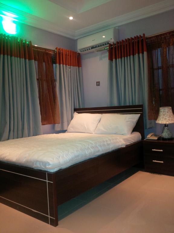 איקג'ה Haute Aparthotel חדר תמונה